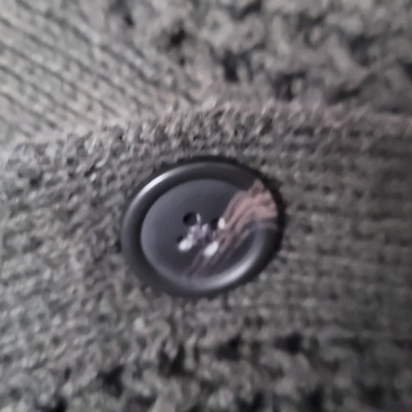 American Eagle Outfitters Cable Knit Dark Green Cardigan - Picture 4 of 4